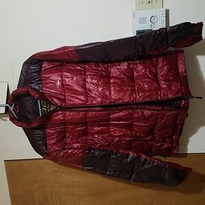 Speedo Jacket 1 pocket with zipper in each side. Open the Offers!